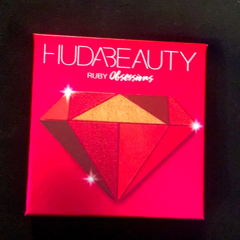 Huda Beauty Ruby Obsessions